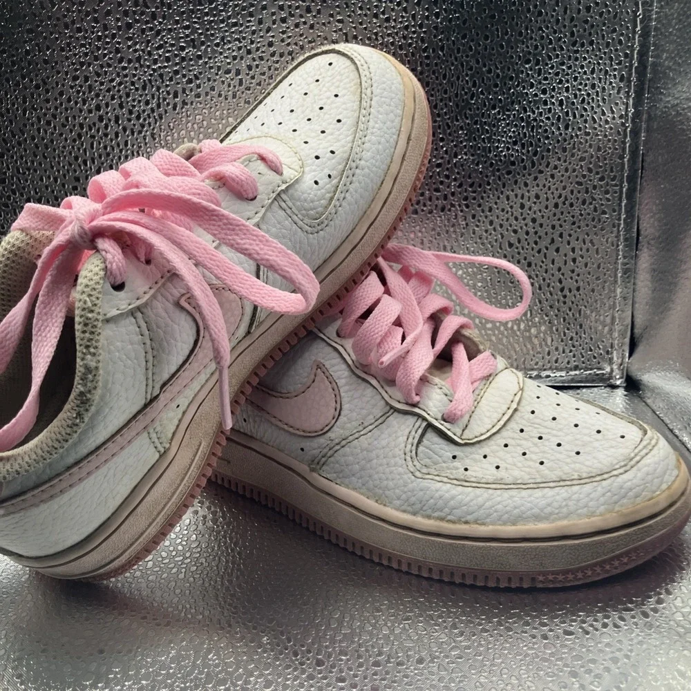 Girls' Nike Air Force 1 Low white Pink Foam Size 13 c